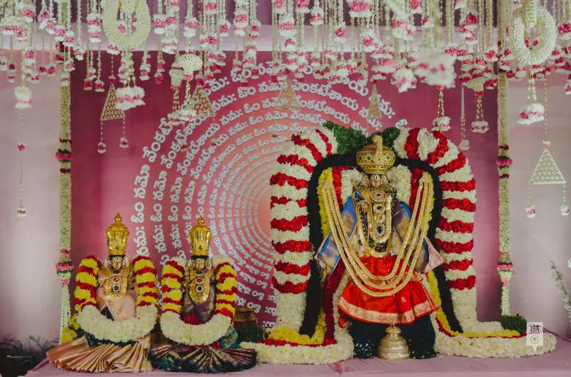 ONVA Convention wedding stage decor